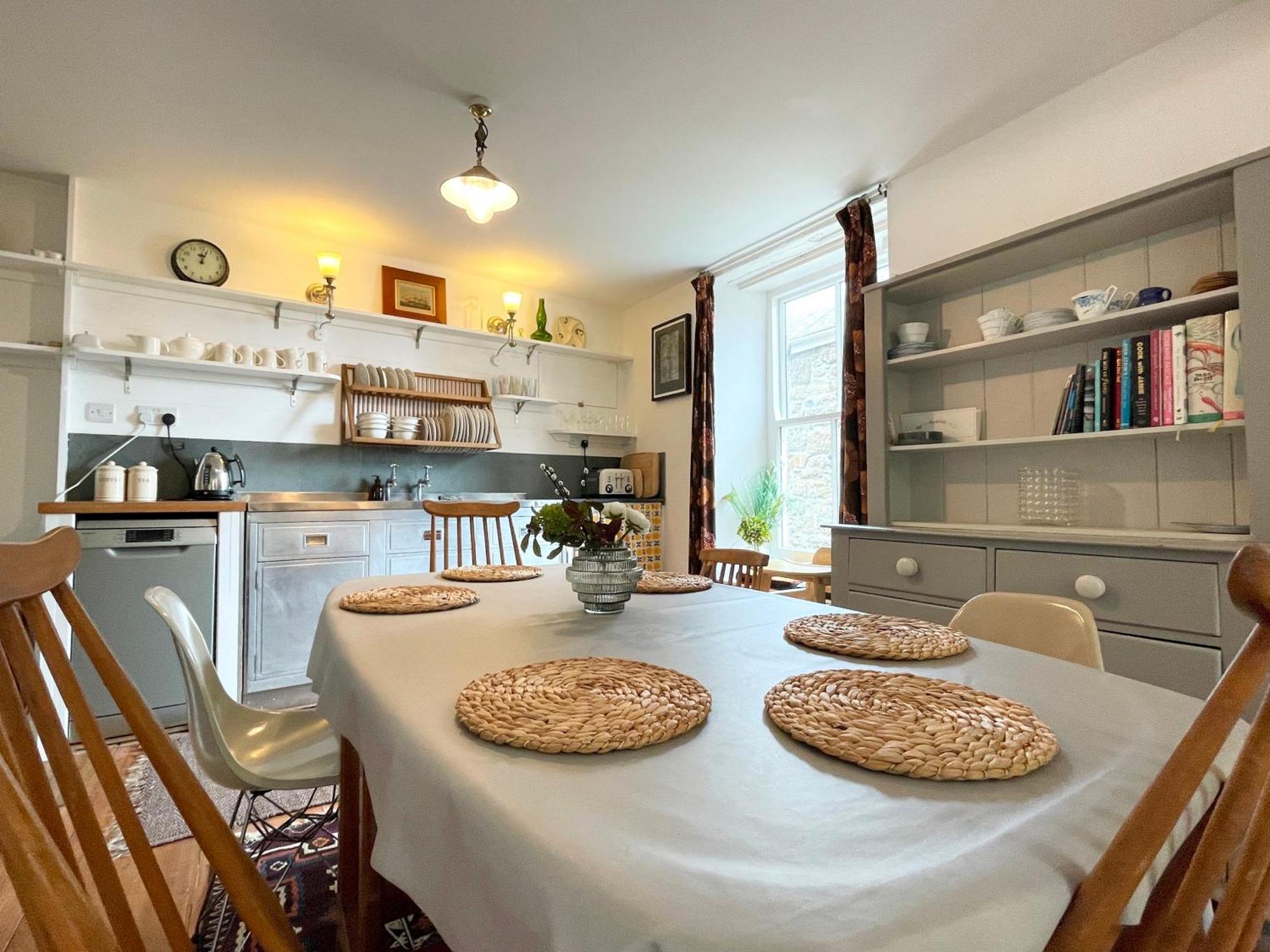 Janies Cottage~ Mousehole~Eclectic Interiors & Vintage Charm Kültér fotó
